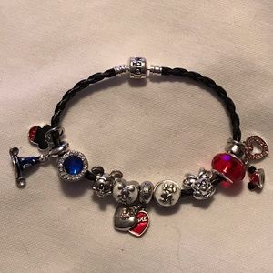 Disney Mickey Mouse and friends charm bracelet🦄✨